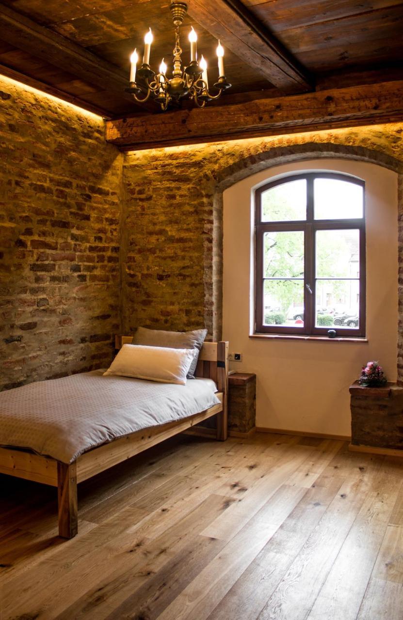Wirgarten Antik Hotel Dingolfing Buitenkant foto