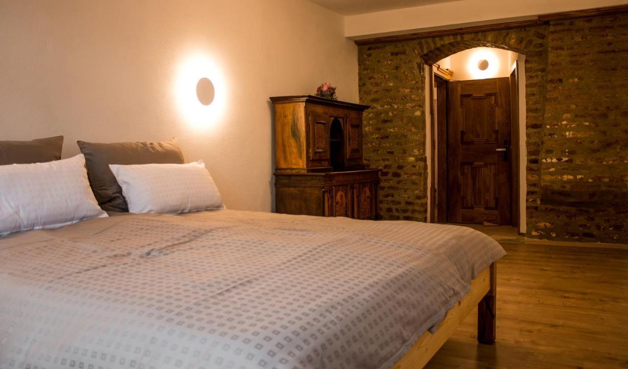 Wirgarten Antik Hotel Dingolfing Buitenkant foto